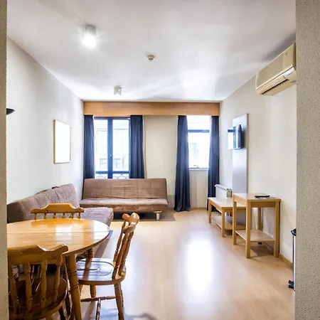 Alda Castelao Hotel 3*