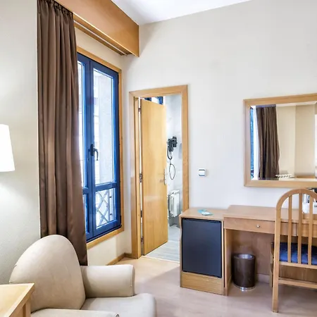 Alda Castelao Hotel
