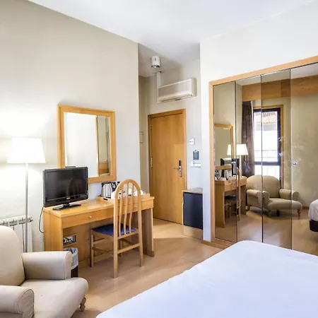 Hotel Castelao 3*