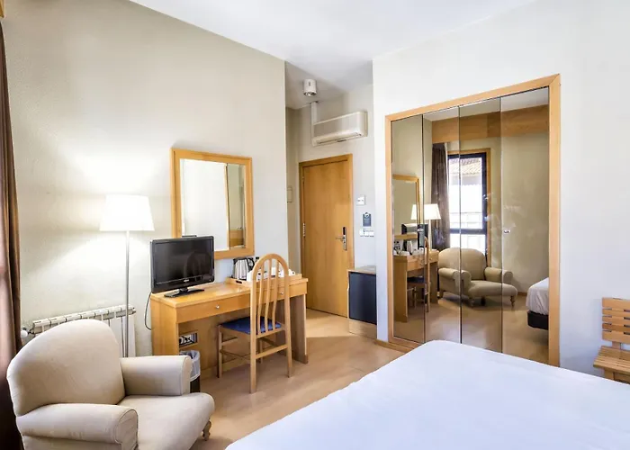 Hotel Castelao 3*